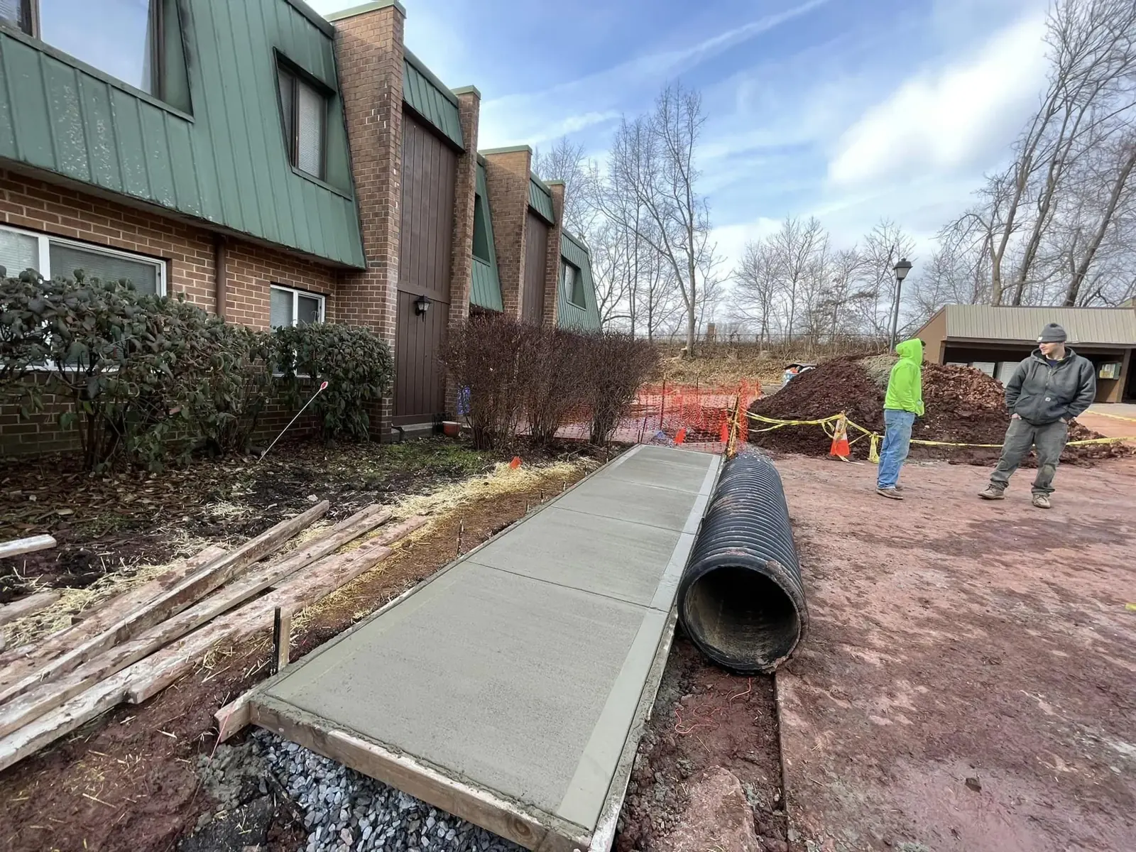 Concrete apron feeding a culvert